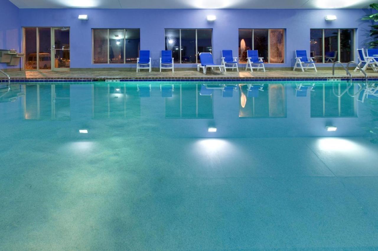 Holiday Inn Express Hotel & Suites Pleasant Prairie-Kenosha By Ihg Екстериор снимка
